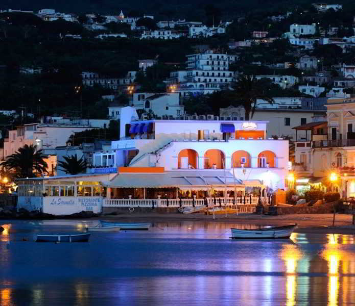 Hotel La Sirenella Lacco Ameno  Екстериор снимка